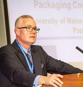 kowlzan mark pca presenting